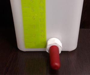 دلو عجل متدرج مع حلمة